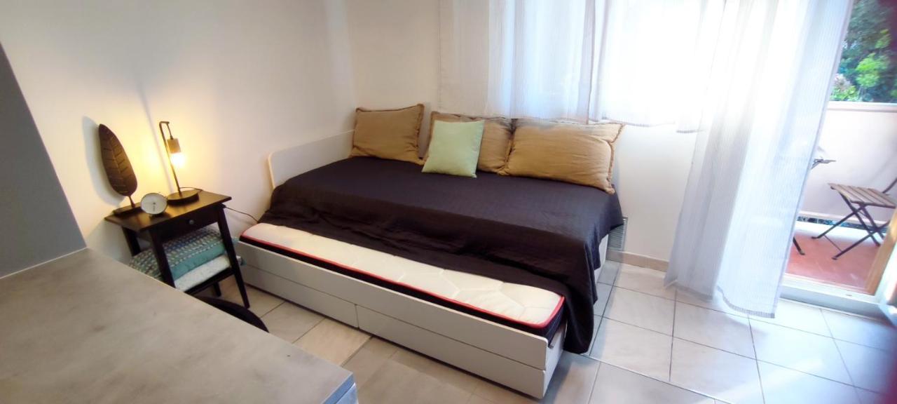 Michelet Studio Climatise Avec Balcon Et Parking Ferme Montpellier Luaran gambar