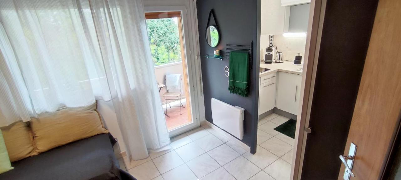 Michelet Studio Climatise Avec Balcon Et Parking Ferme Montpellier Luaran gambar